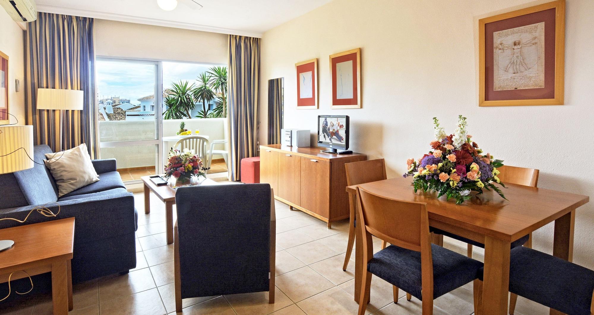 Clc Benal Beach Aparthotel Benalmadena Exterior photo
