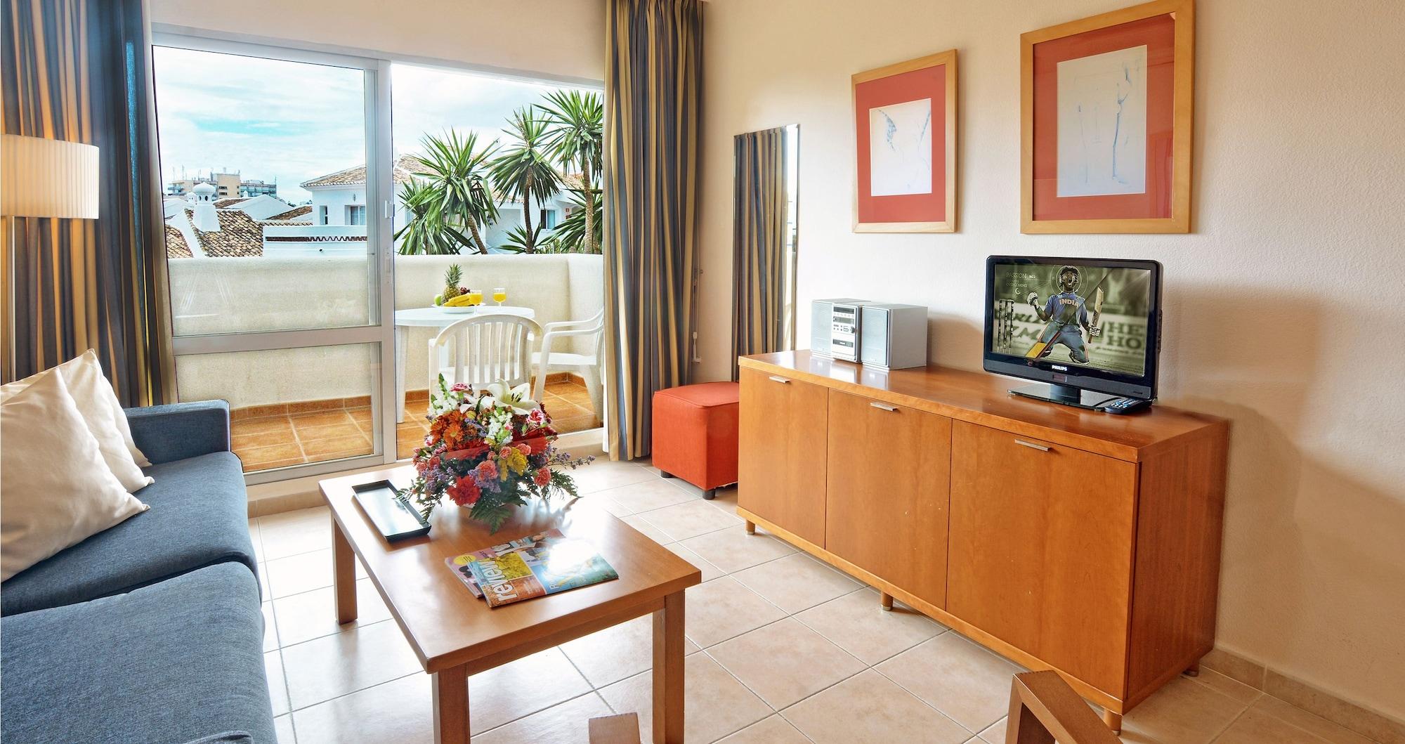 Clc Benal Beach Aparthotel Benalmadena Exterior photo