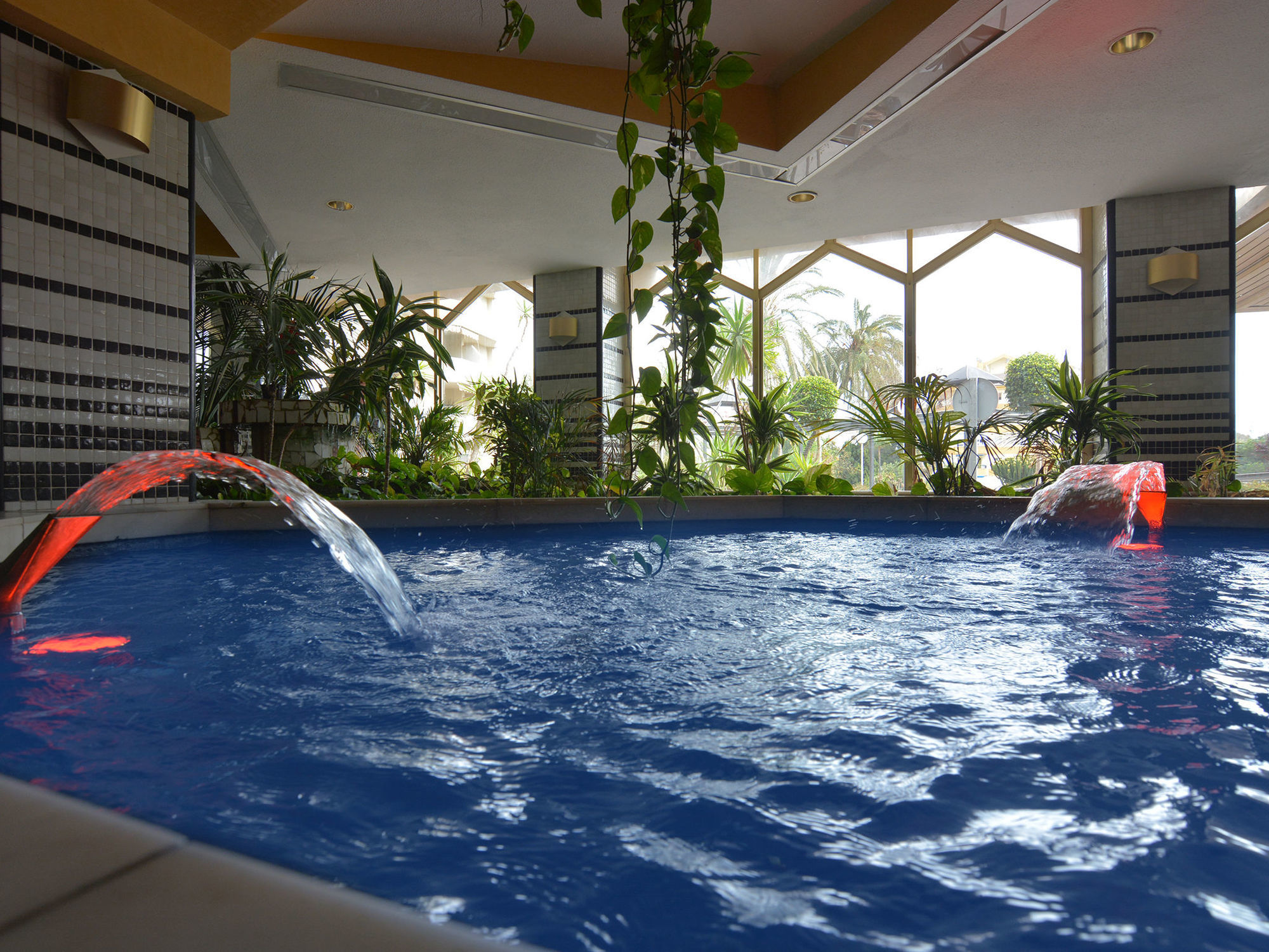 Clc Benal Beach Aparthotel Benalmadena Exterior photo