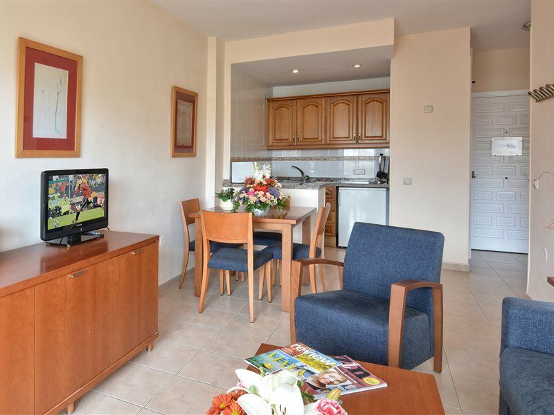 Clc Benal Beach Aparthotel Benalmadena Exterior photo