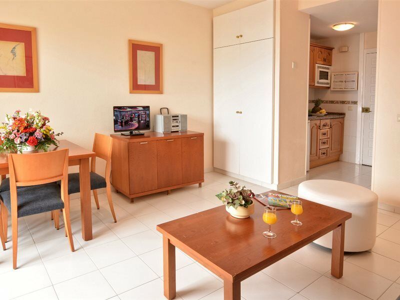 Clc Benal Beach Aparthotel Benalmadena Exterior photo