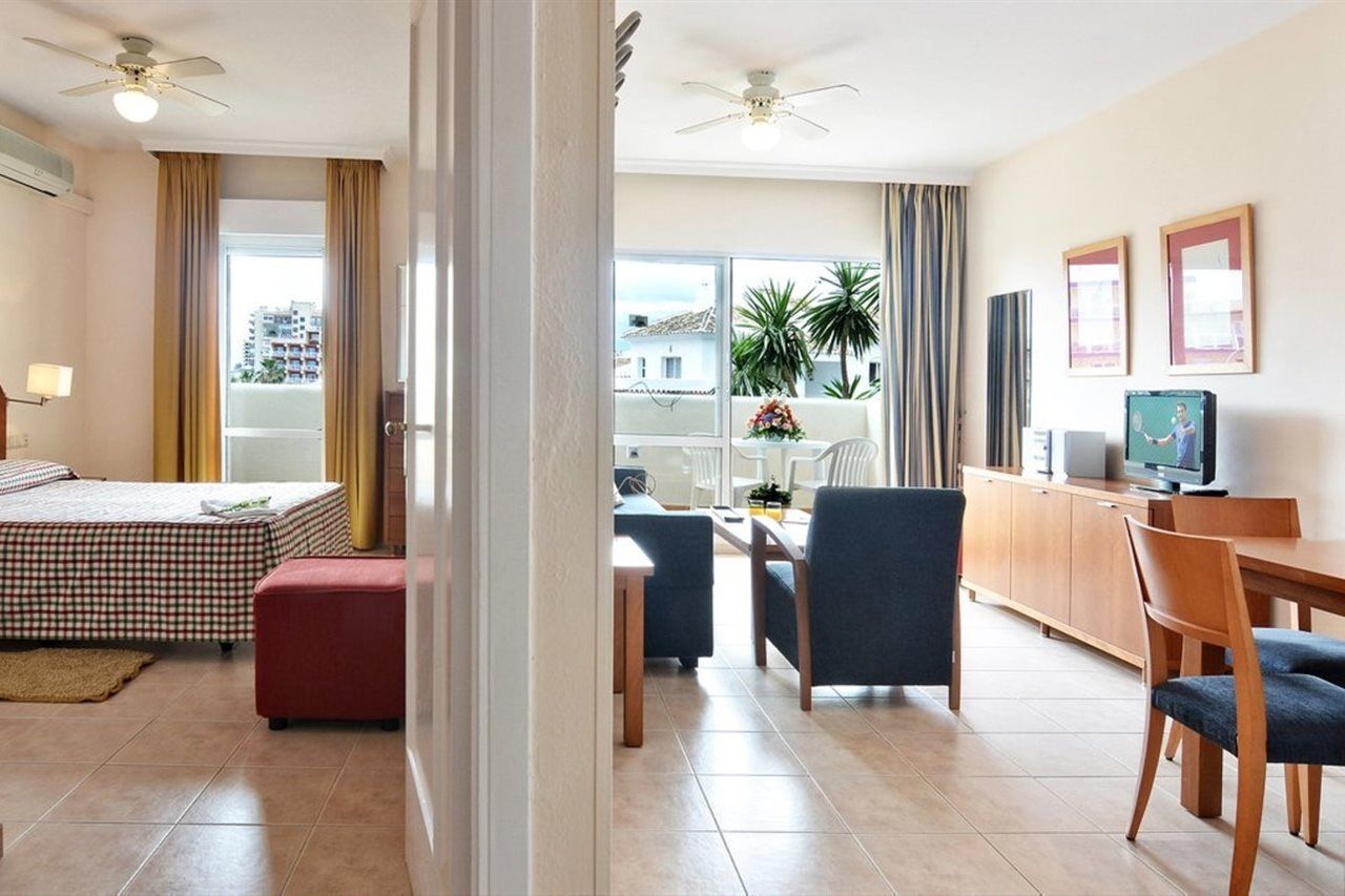 Clc Benal Beach Aparthotel Benalmadena Exterior photo