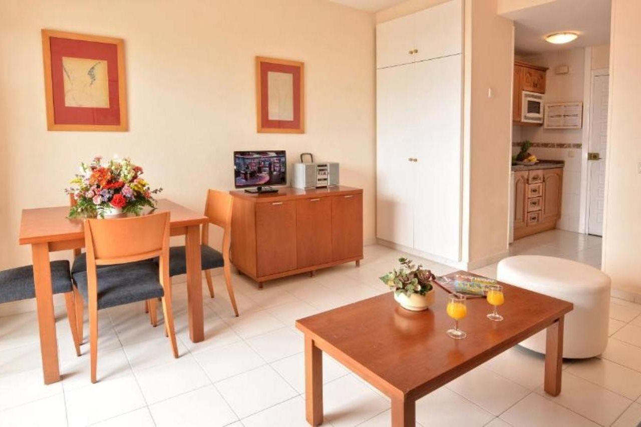 Clc Benal Beach Aparthotel Benalmadena Exterior photo